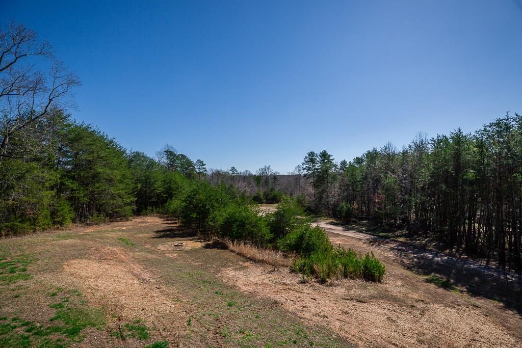 165 E Point Dr., Dahlonega, GA 30533