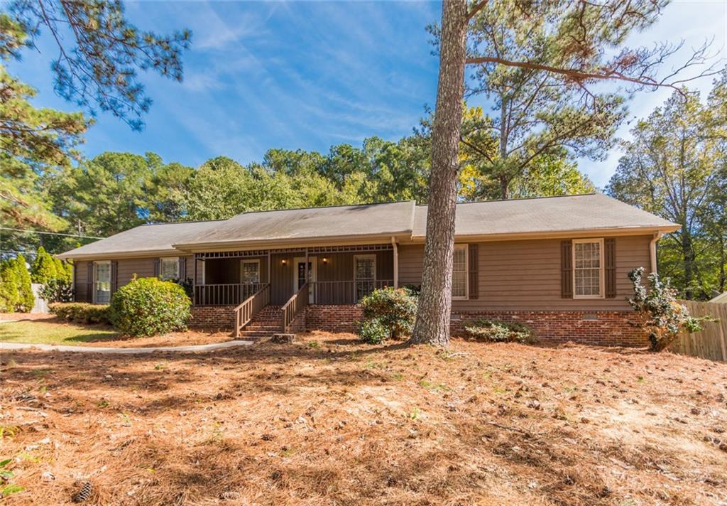 1875 Crossing Ct., Snellville, GA 30078