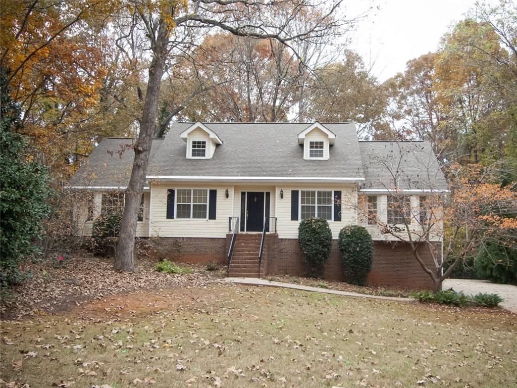 6724 Pin Oak Dr., Douglasville, GA 30135