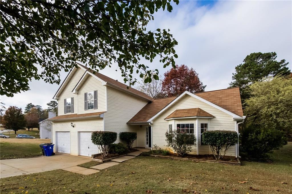 6565 Manor Creek Dr., Douglasville, GA 30135