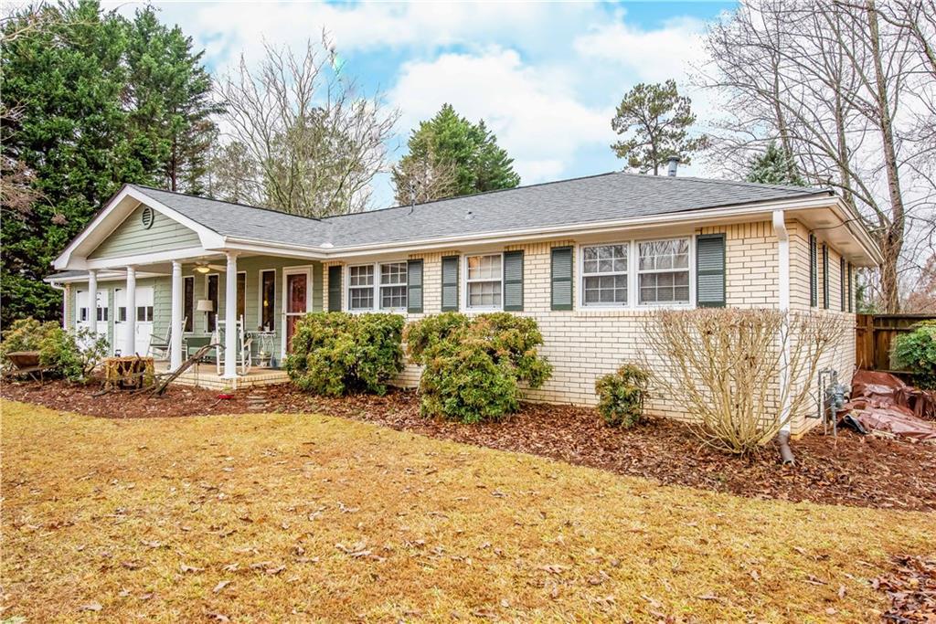 3347 Cowan Mill Ct., Douglasville, GA 30135