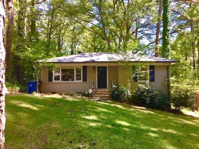 3204 Delowe Dr., East Point, GA 30344