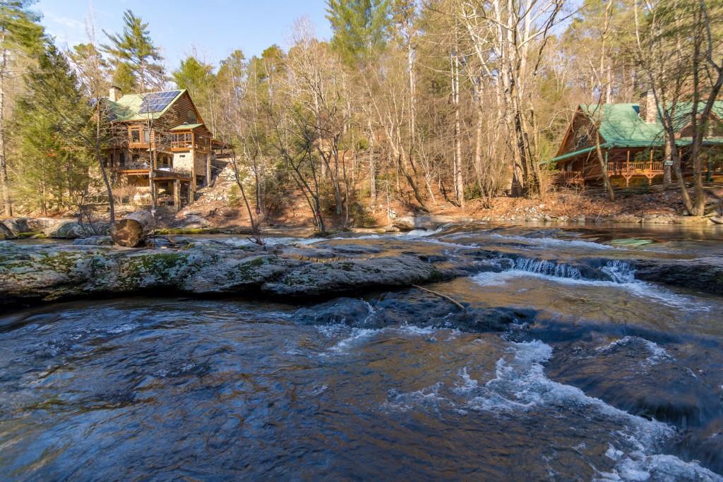 Lot 8 Blackberry Falls Ct., Ellijay, GA 30536