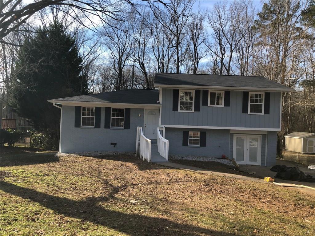 8247 Magnolia Dr., Jonesboro, GA 30238