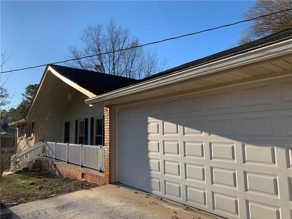 5201 Vivid Dr., Stone Mountain, GA 30087