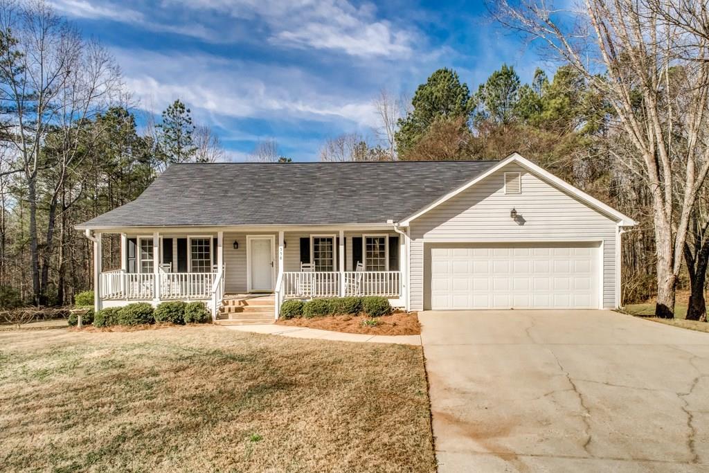 558 Mccready Dr., Dallas, GA 30157