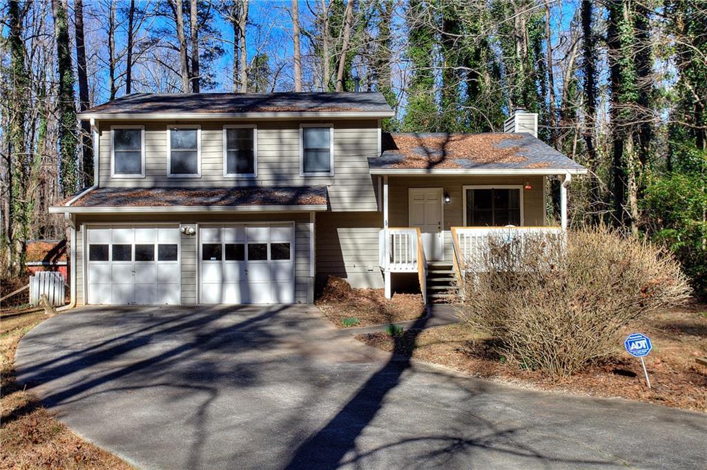 3347 Oak Dr., Snellville, GA 30078