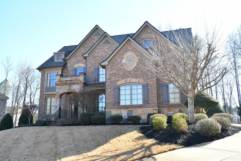 5269 Brookhollow Dr., Douglasville, GA 30135