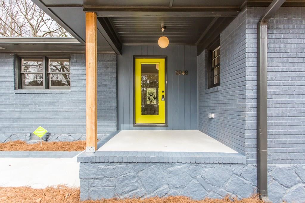 2048 Garden Cir., Decatur, GA 30032