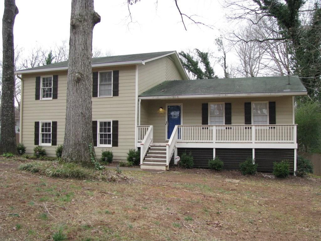 1865 Britt Dr., Snellville, GA 30078
