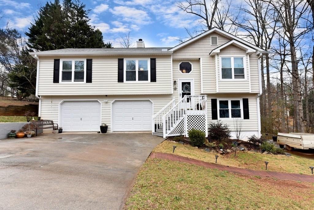 5571 Elderberry Ln., Flowery Branch, GA 30542