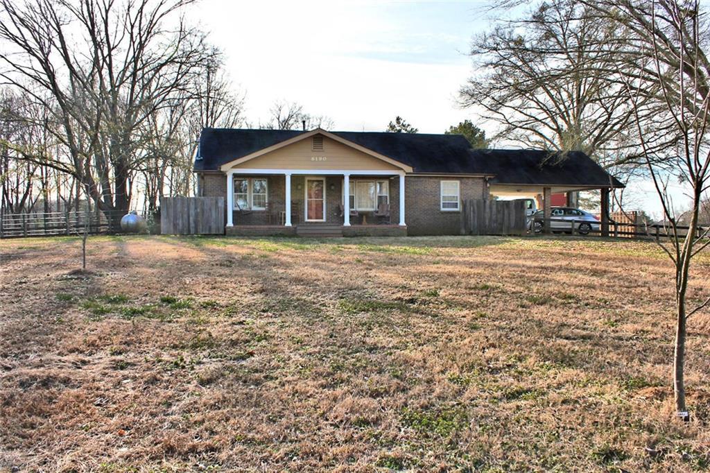 6190 Ridge Rd., Hiram, GA 30141