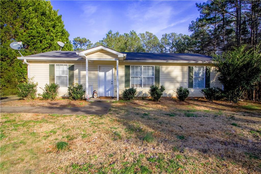 857 Bakers Bridge Rd., Douglasville, GA 30134