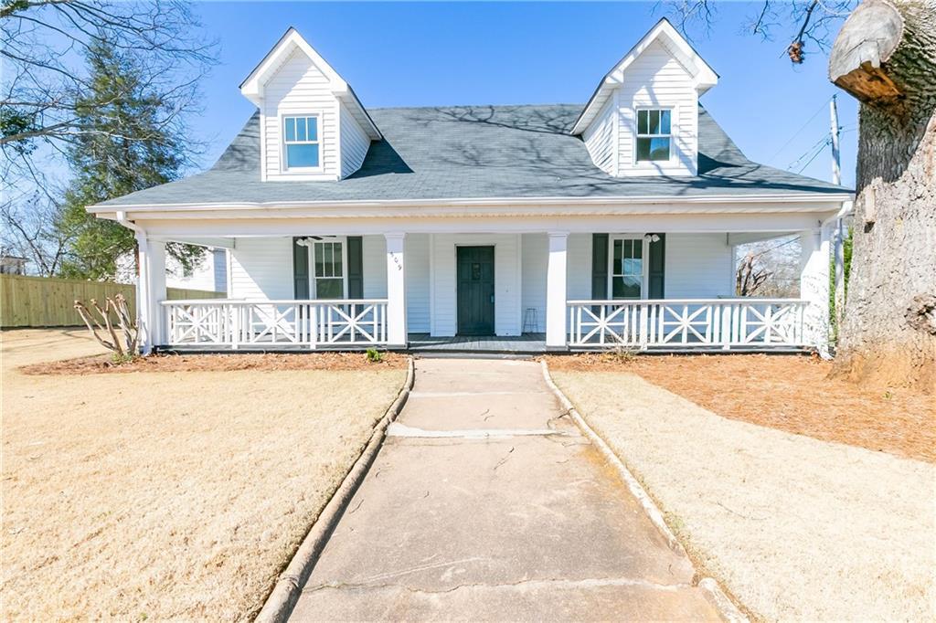 509 W Shadburn Ave., Buford, GA 30518