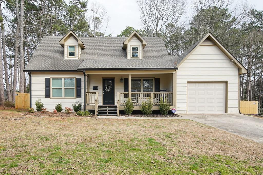 5806 Stonehaven Dr., Kennesaw, GA 30152