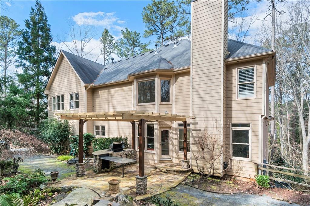 670 Abbeywood Dr., Roswell, GA 30075
