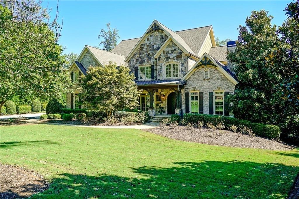 1249 Basnett Dr., Milton, GA 30004