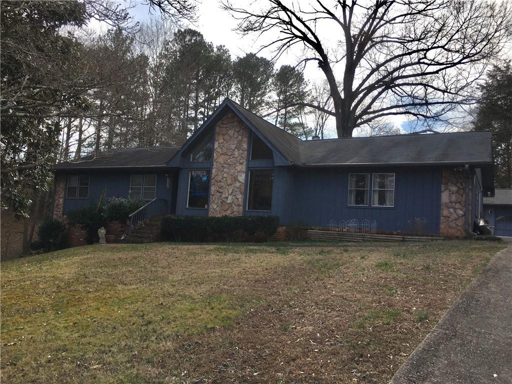 1345 Crescent Circle Sw, Lilburn, GA 30047