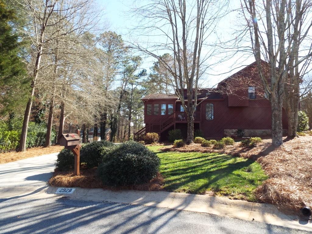 2928 Winding Cir., Lilburn, GA 30047