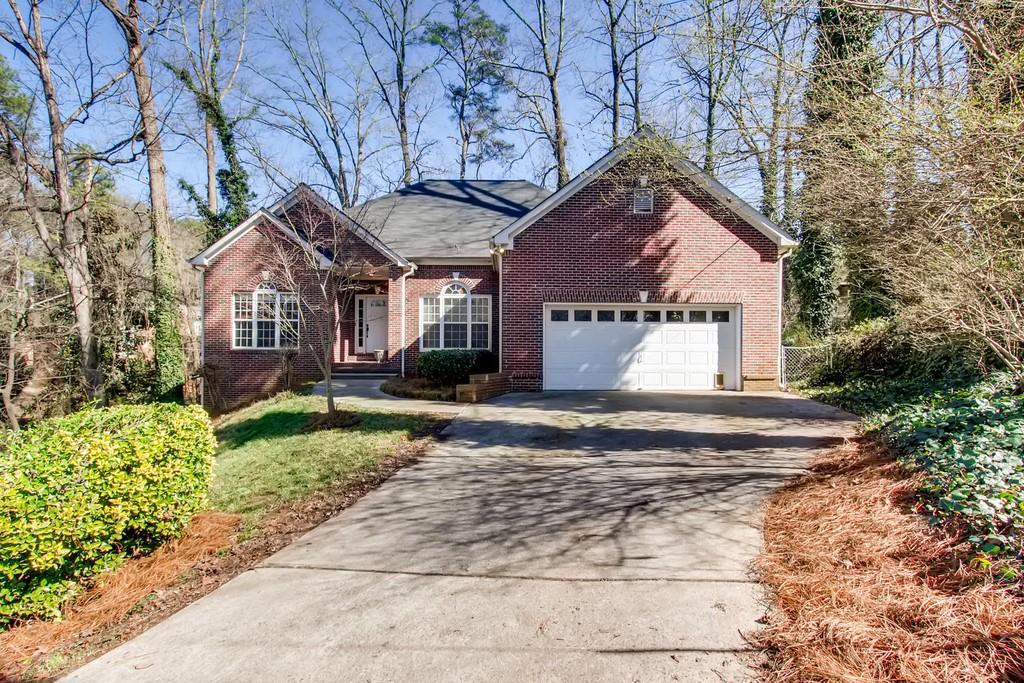 1058 Clifton Cir., Smyrna, GA 30080