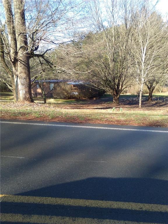 1720 Flatbottom Rd., Ball Ground, GA 30107