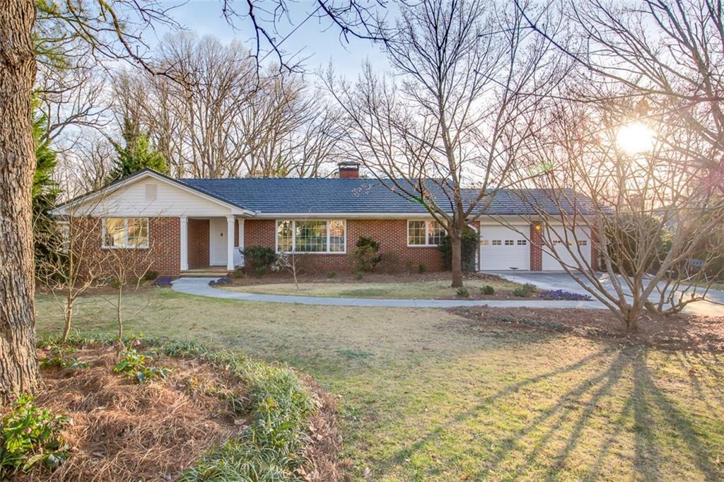 922 Artwood Rd., Atlanta, GA 30307