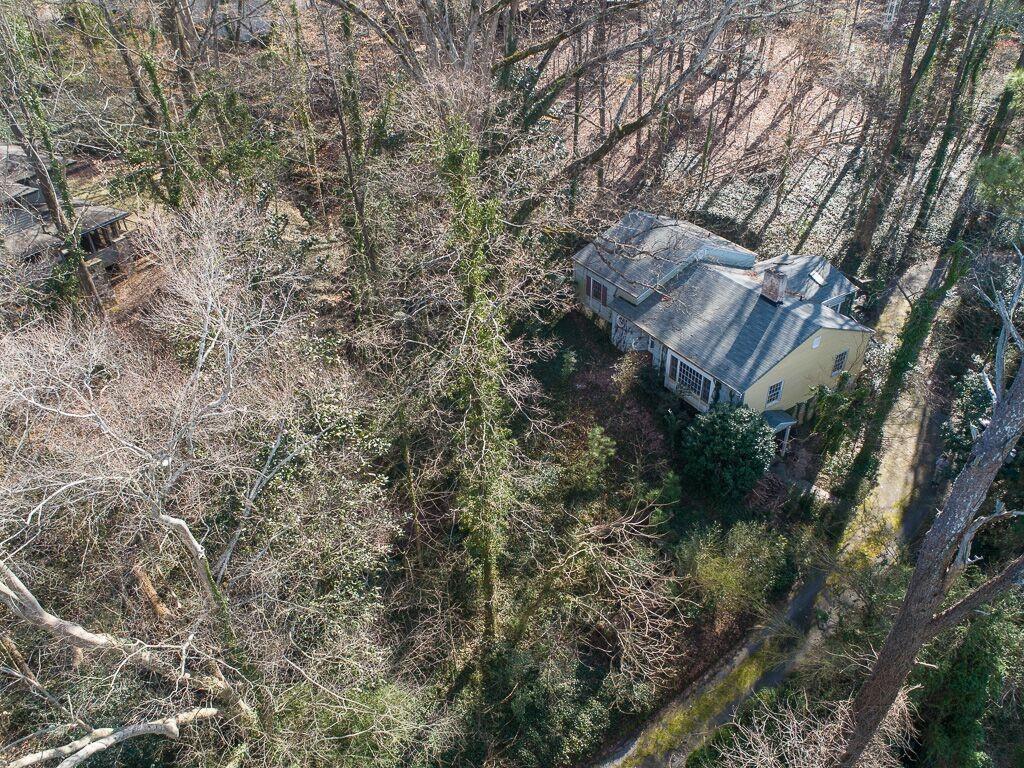 3910 Powers Ferry Rd., Atlanta, GA 30342