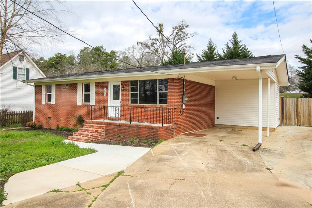 5812 Lights Ferry Rd., Flowery Branch, GA 30542