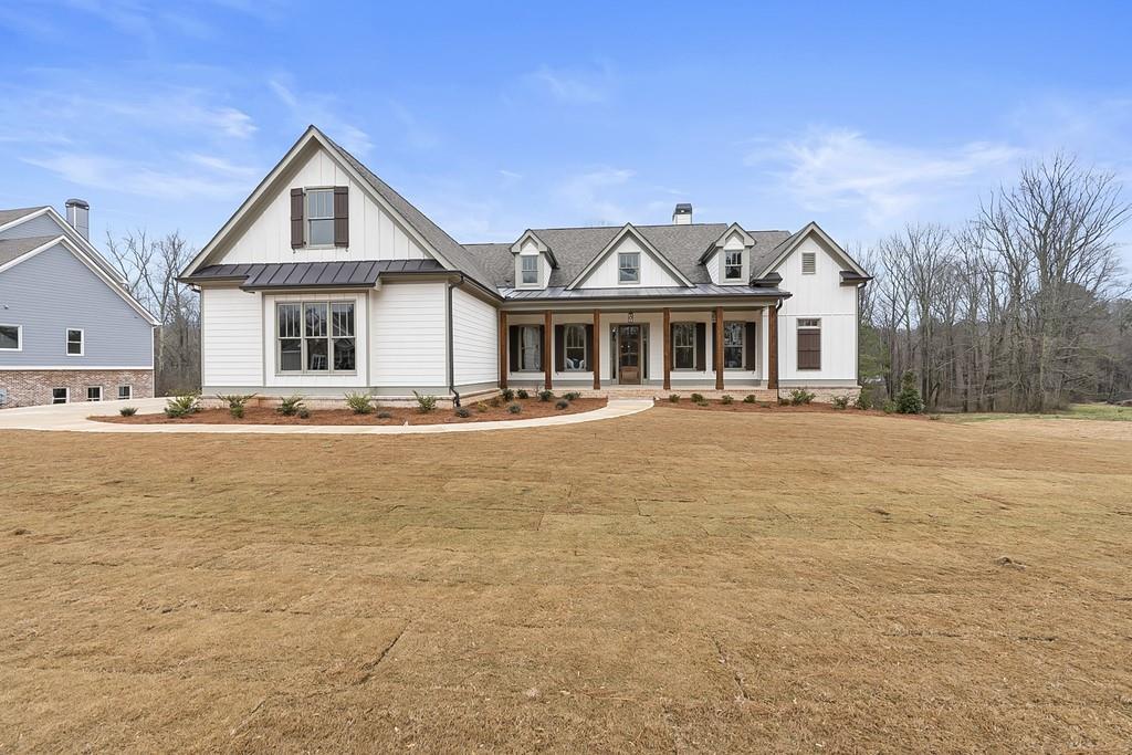 104 Creekview Ln., Canton, GA 30115