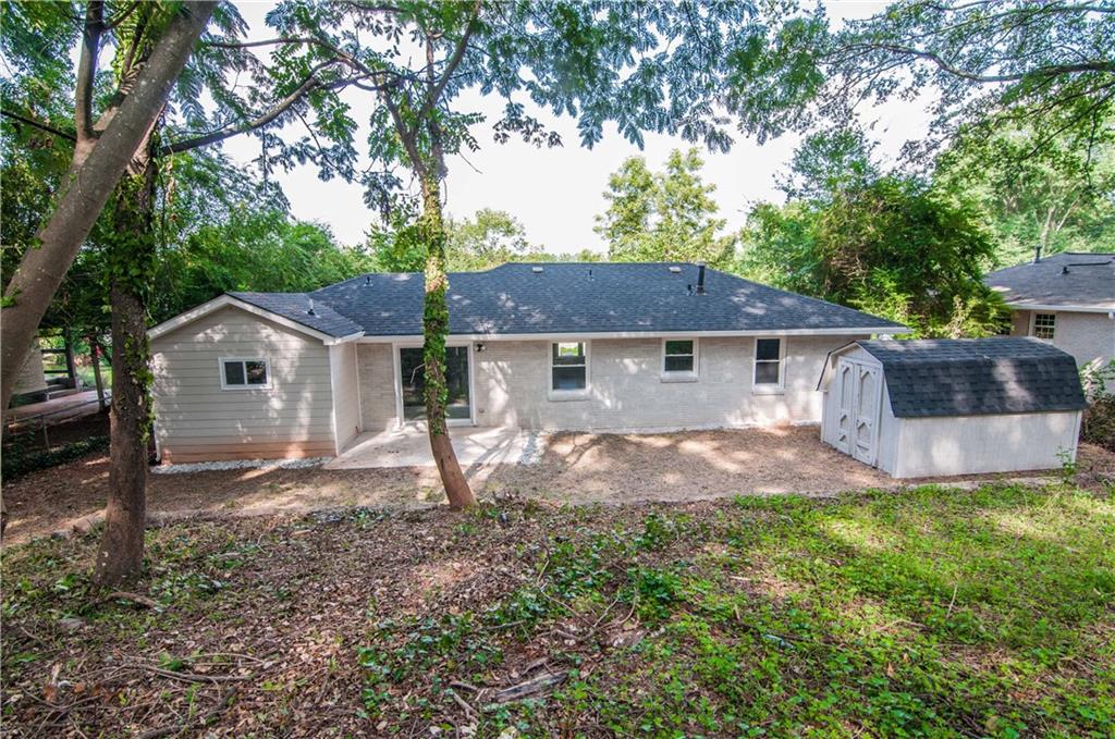 1865 Winthrop Dr., Atlanta, GA 30316