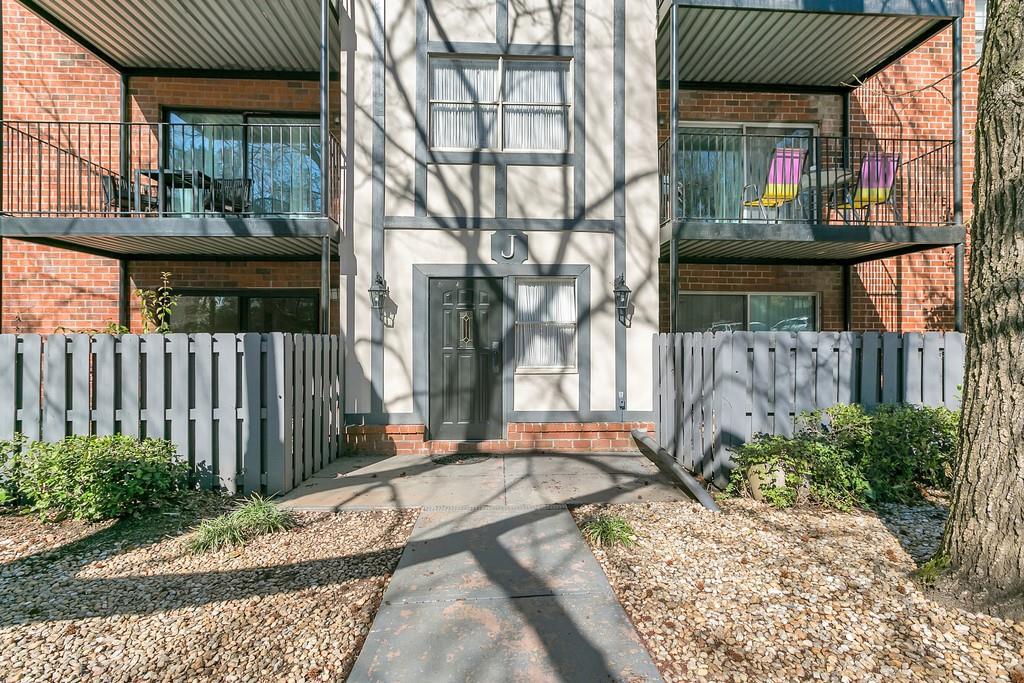 6851 Roswell Rd. #J17, Atlanta, GA 30328