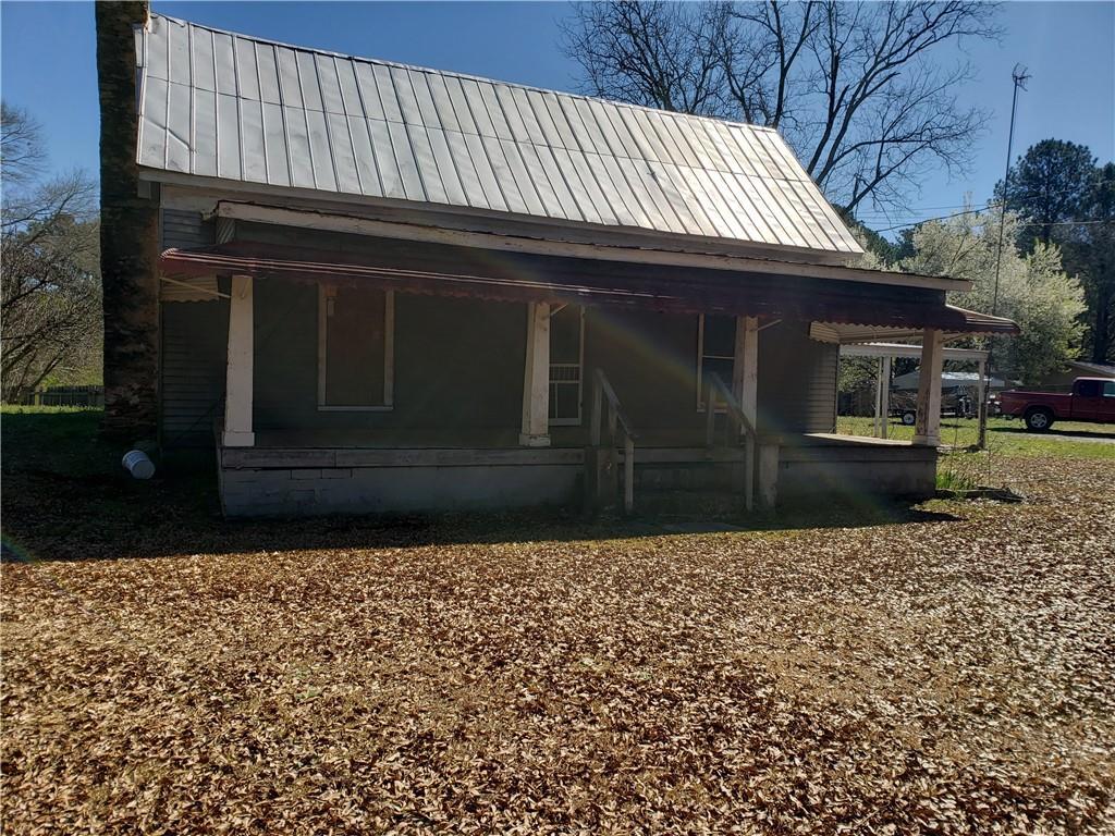 1738 Hewatt Rd., Lilburn, GA 30047