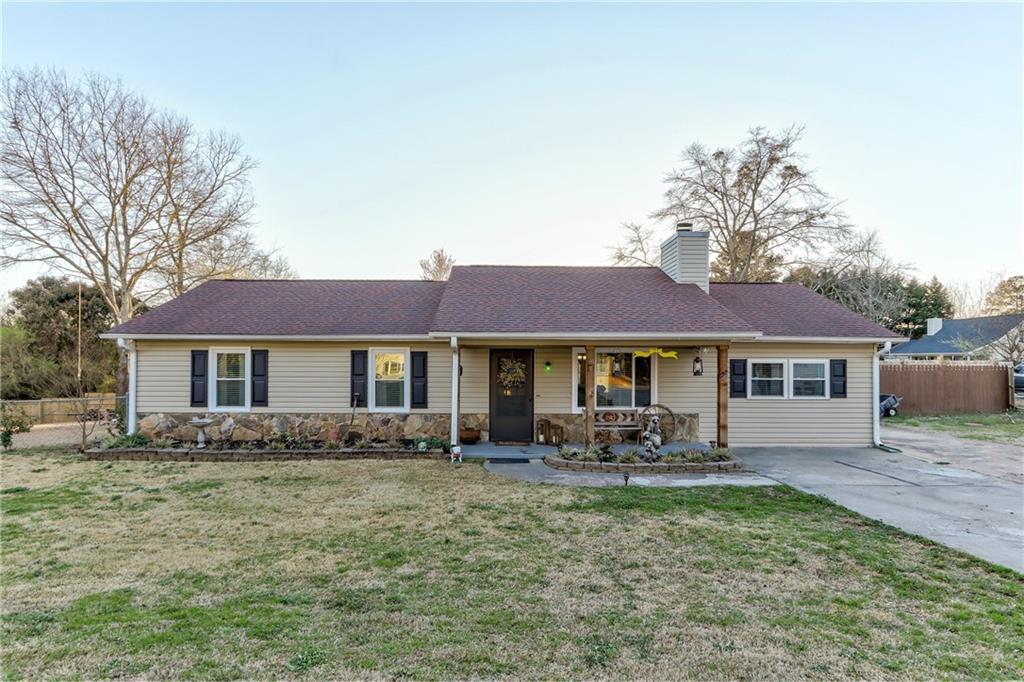 415 Johnson Dr., Braselton, GA 30517