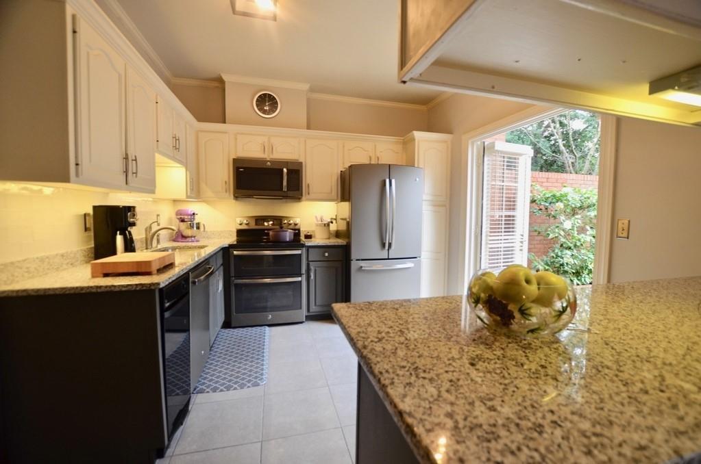 22 Lullwater Pl., Atlanta, GA 30307