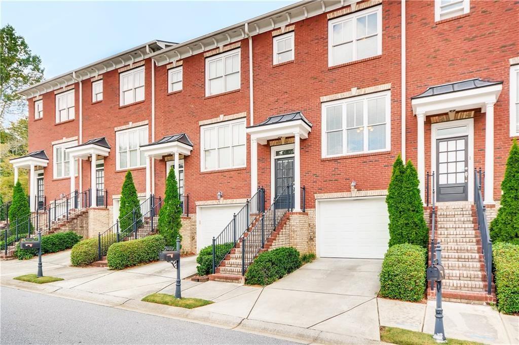 2416 Dresden Parc Cir., Atlanta, GA 30345