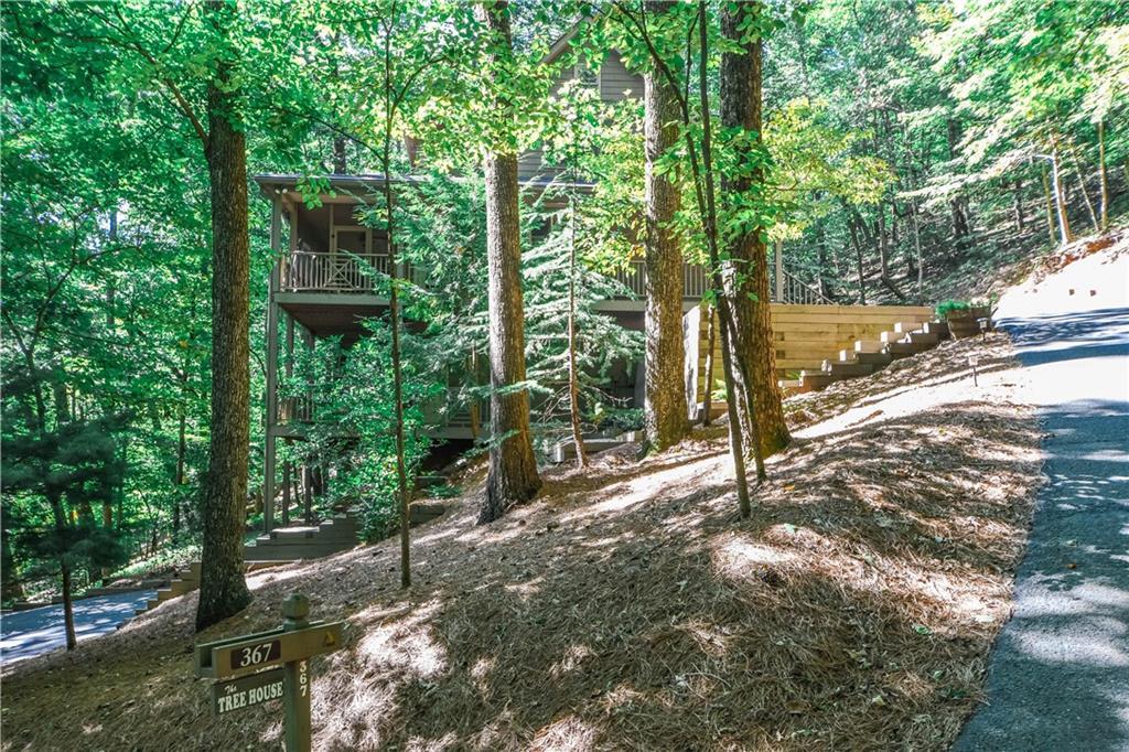 367 Windflower Dr., Big Canoe, GA 30143