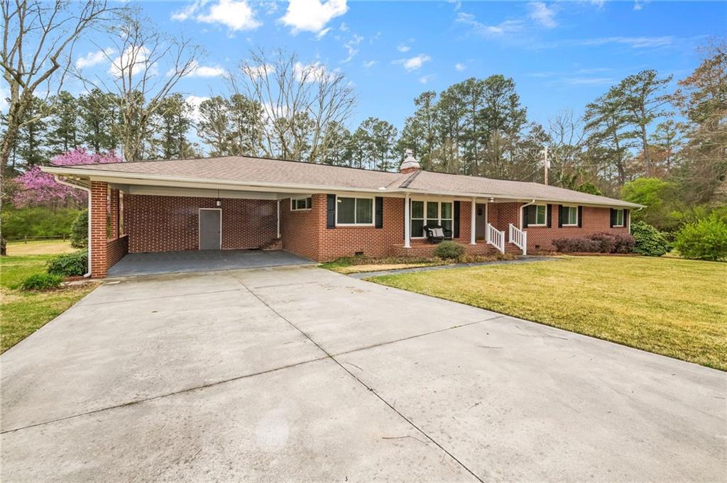 3601 Dews Pond Rd., Calhoun, GA 30701