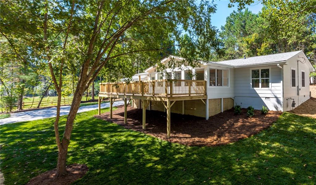 935 Pine Cir., Woodstock, GA 30189