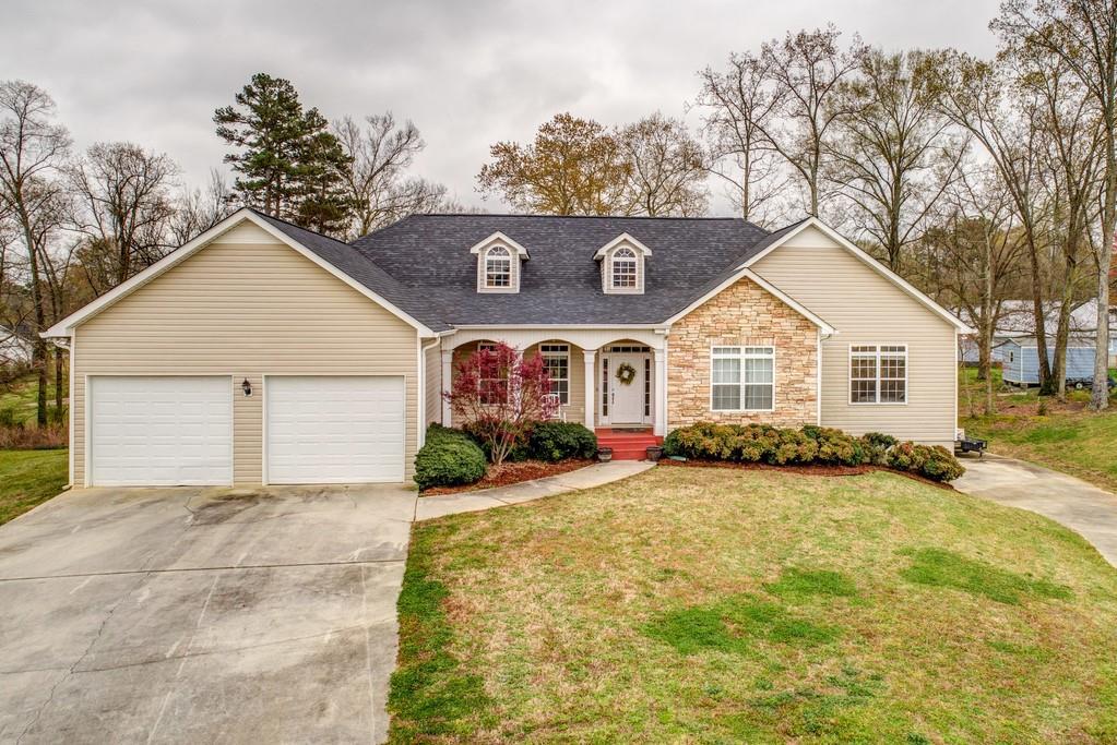 131 Clifton Ct., Calhoun, GA 30701