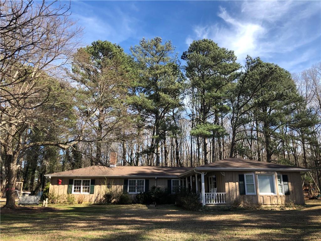 10180 Wooten Rd., Roswell, GA 30076