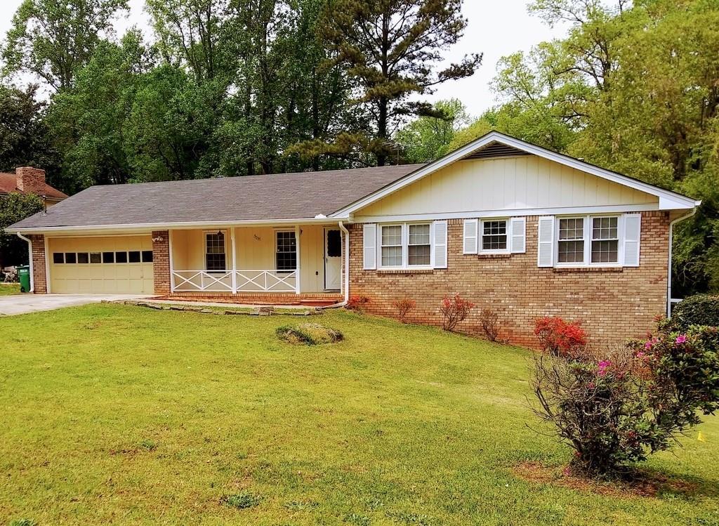 5255 Corinth Cir., Stone Mountain, GA 30087