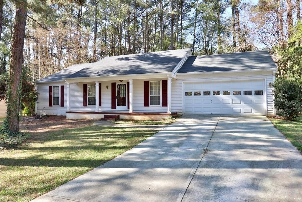 451 Sherwood Oaks Rd., Stone Mountain, GA 30087