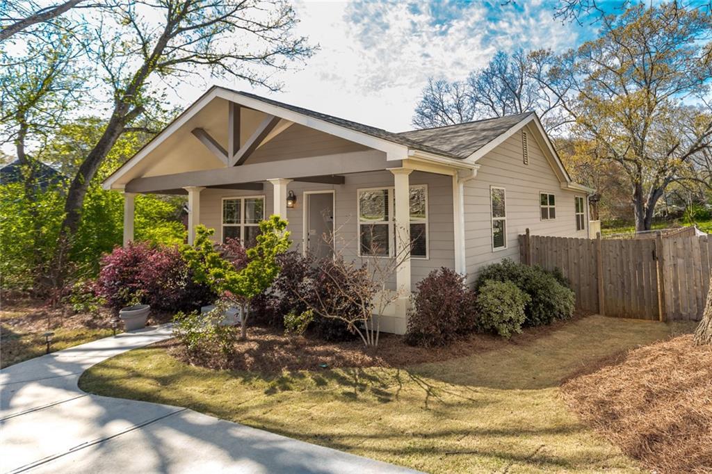 625 W Shadburn Ave., Buford, GA 30518