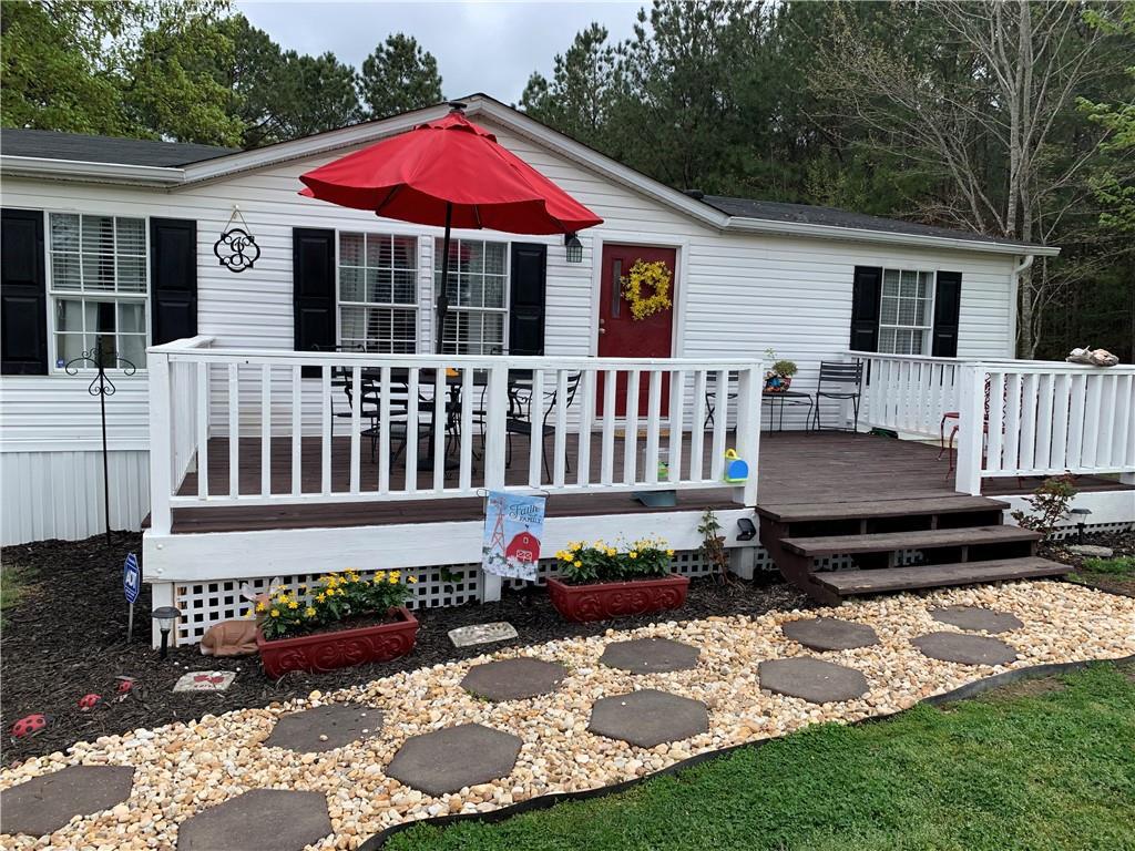 62 Smith Rd., Taylorsville, GA 30178