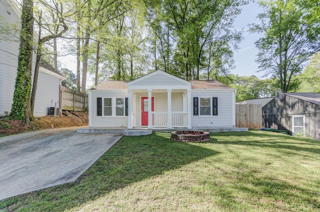 1584 Carroll Dr., Atlanta, GA 30318