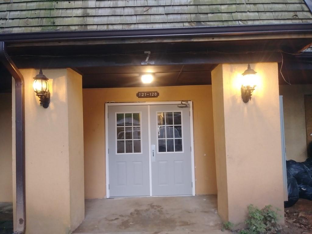 128 Rue Fontaine, Lithonia, GA 30038