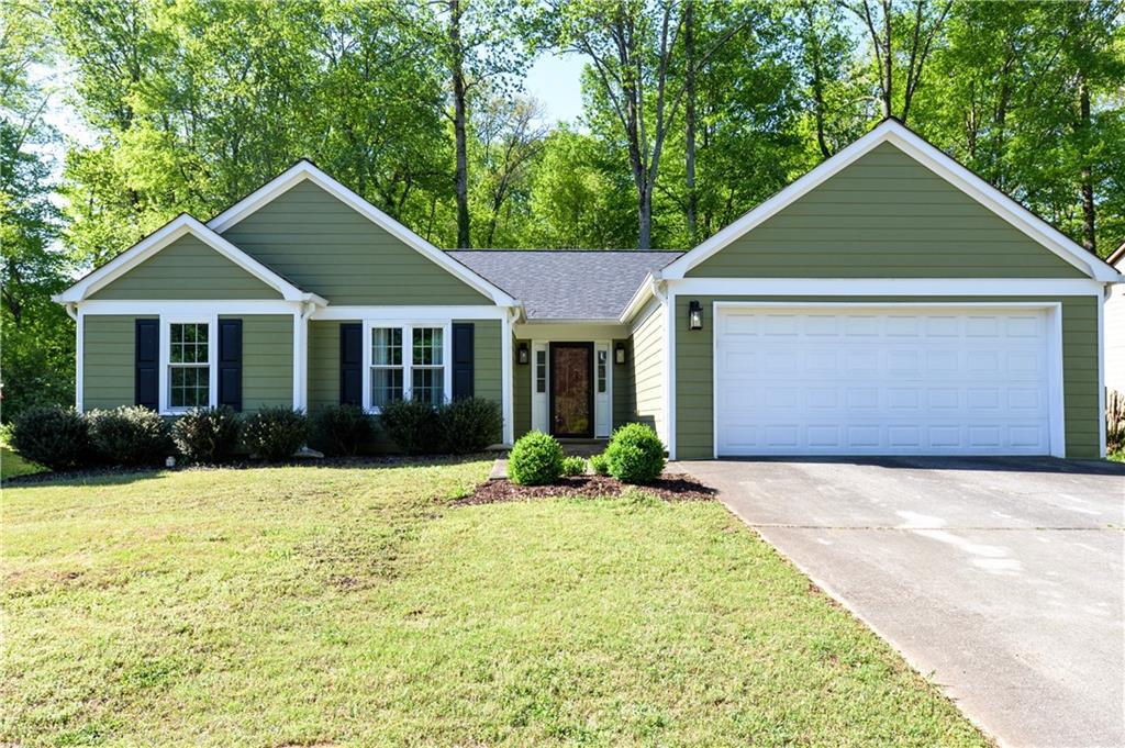 4222 Harris Ridge Ct., Roswell, GA 30076