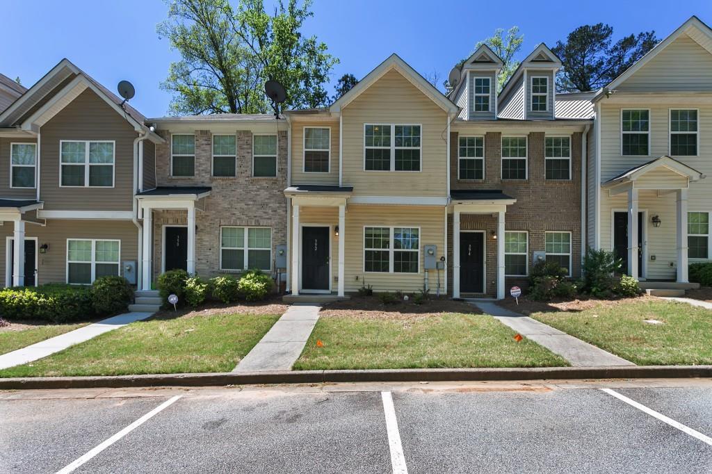 392 Berckman Dr., Lilburn, GA 30047