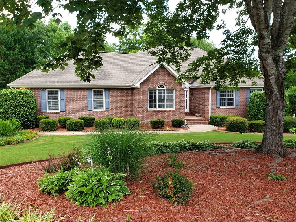 2025 Golden Ridge Cir., Cumming, GA 30040