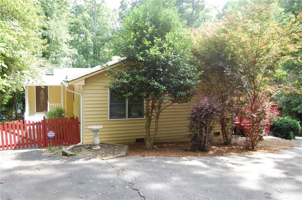 3438 Lake Ridge Pl., Gainesville, GA 30506